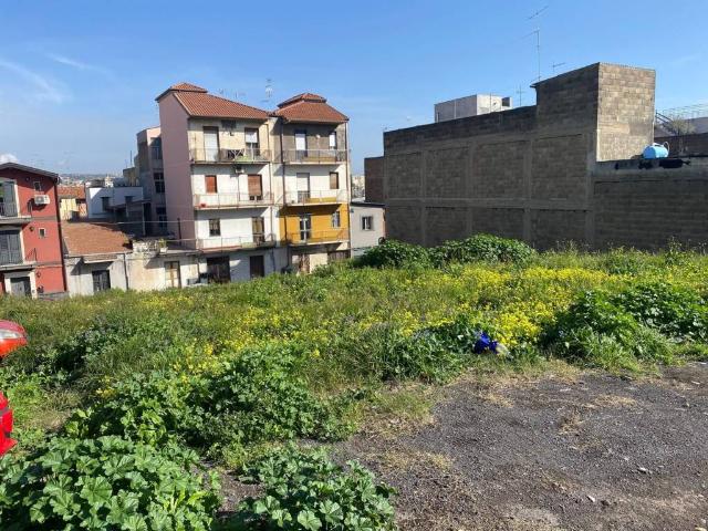Terreno in vendita a San Giorgio-Librino-San Giuseppe la Rena-Zia Lisa-Villaggio Sant'Agata, Catania