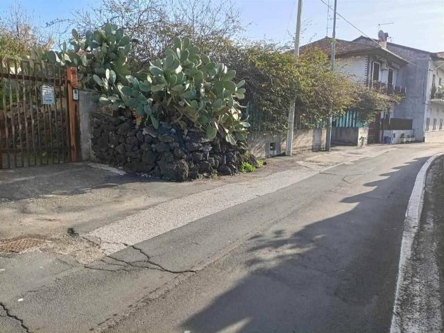 Terreno in vendita a San Giovanni Galermo-Trappeto-Cibali, Catania