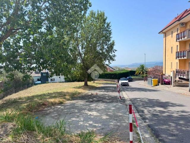 Terreno in vendita a Mater Domini, Calabria