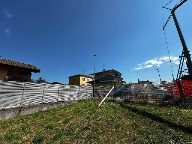 Terreno in vendita a Cavaria, Cavaria Con Premezzo