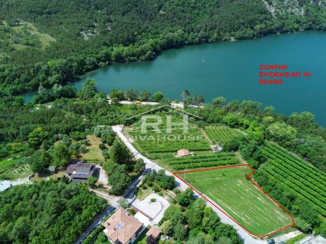 Terreno in vendita a Comunità della Valle dei Laghi, Cavedine