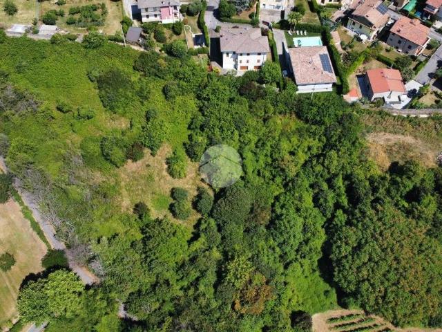 Terreno in vendita a Cellatica, Lombardia