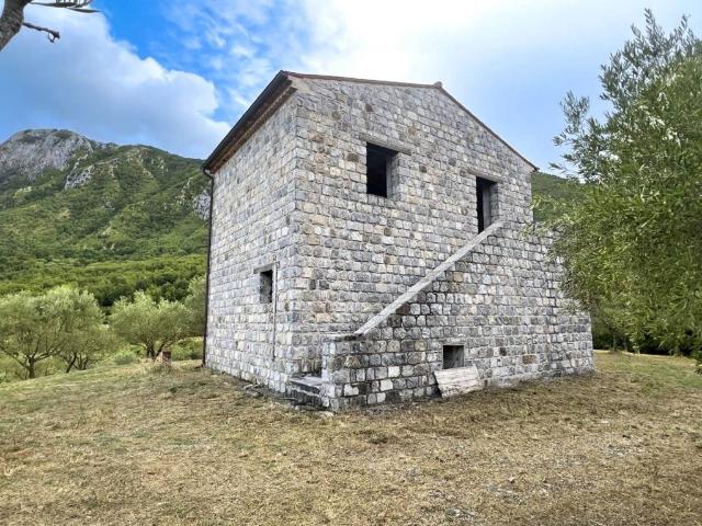 Terreno in vendita a Poderia, Celle di Bulgheria
