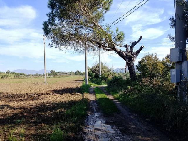 Terreno in vendita a Baia Domizia, Cellole