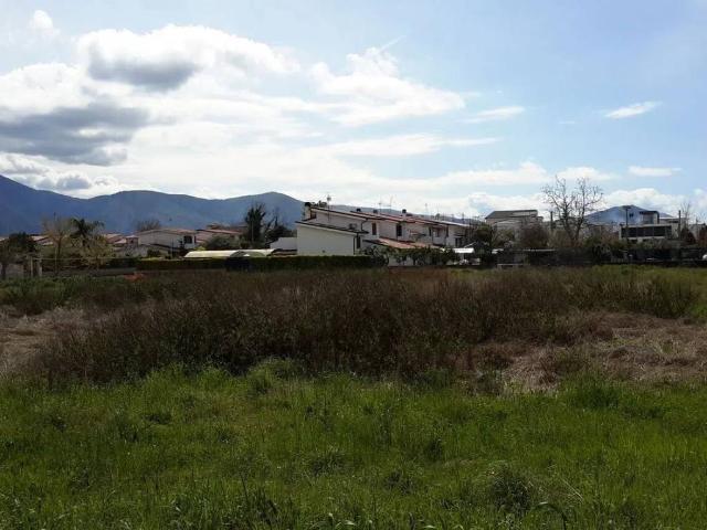 Terreno in vendita a Cellole, Caserta