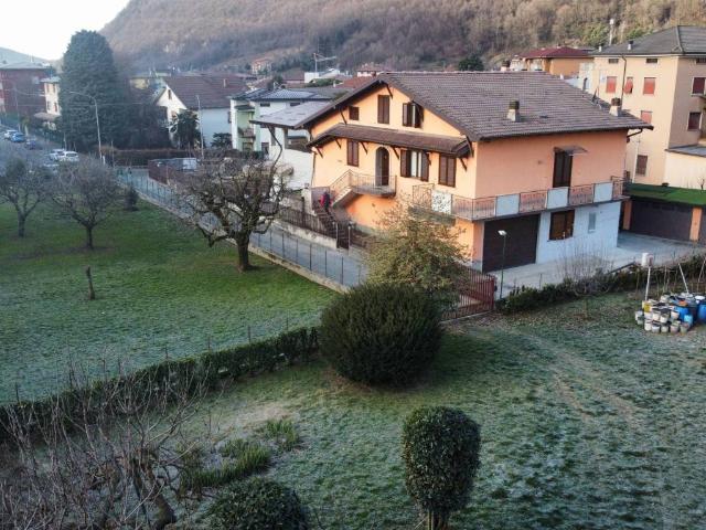 Terreno in vendita a Cene, Lombardia