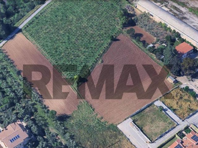 Terreno in vendita a Villanova, Cepagatti