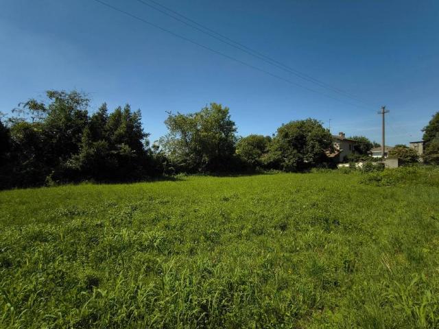 Terreno in vendita a Cermenate, Lombardia