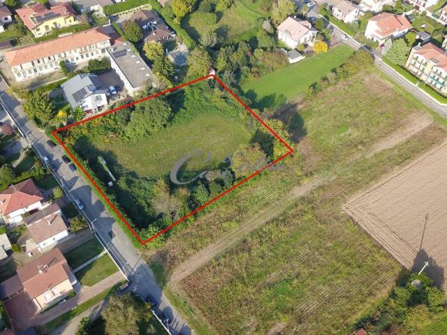 Terreno in vendita a Cermenate, Como