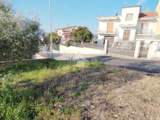 Terreno in vendita a Cervaro, Lazio