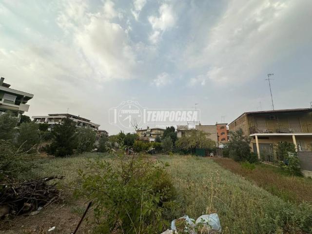 Terreno in vendita a Poggio dell'Asino, Roma Capitale