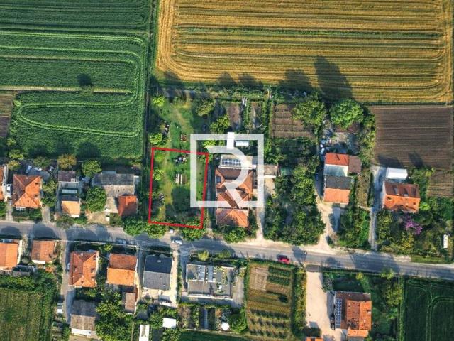 Terreno in vendita a Cervia, Reggio Emilia