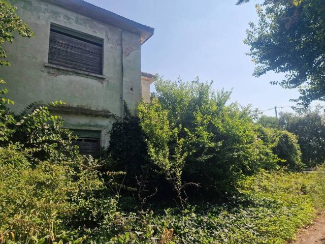 Terreno in vendita a Cervia, Reggio Emilia
