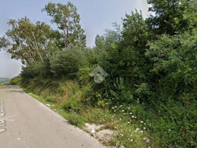 Terreno in vendita a Cervinara, Campania