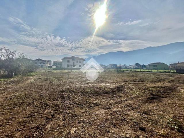 Terreno in vendita a Cervinara, Campania