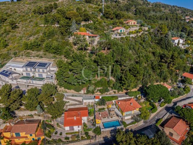 Terreno in vendita a Cervo, Liguria