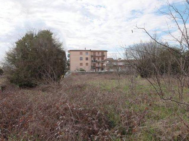 Terreno in vendita a Cesano Maderno, Lombardia