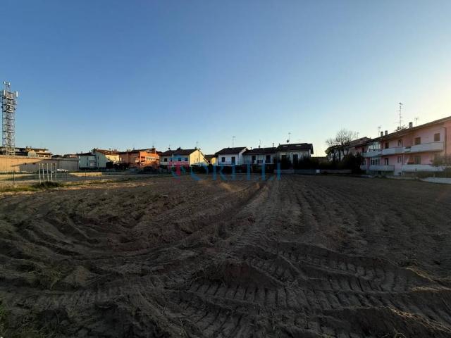Terreno in vendita a Cesenatico, Reggio Emilia