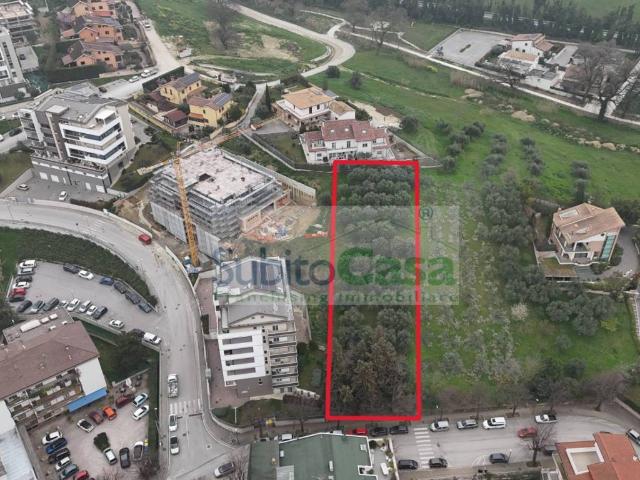Terreno in vendita a Chieti Scalo, Chieti