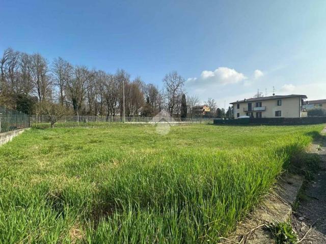 Terreno in vendita a Chieve, Lombardia