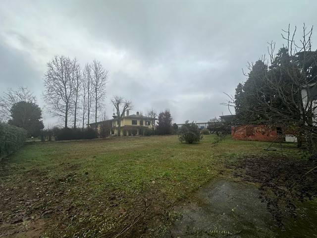 Terreno in vendita a Chignolo Po, Lombardia