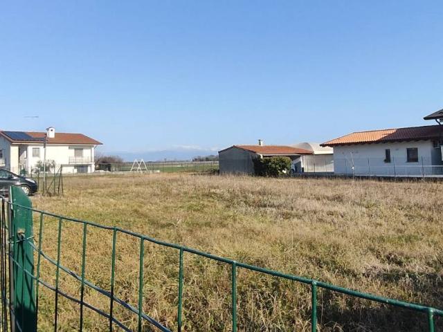Terreno in vendita a Chiopris, Friuli-Venezia Giulia