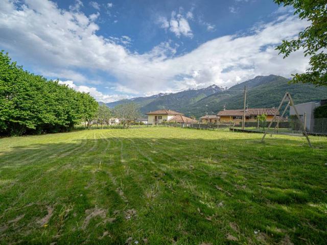 Terreno in vendita a Chiuro, Lombardia