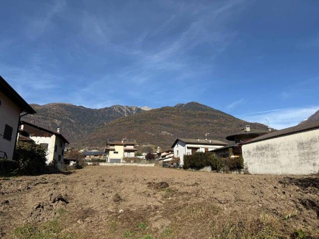 Terreno in vendita a Chiuro, Lombardia