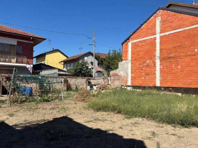 Terreno in vendita a Chivasso, Torino