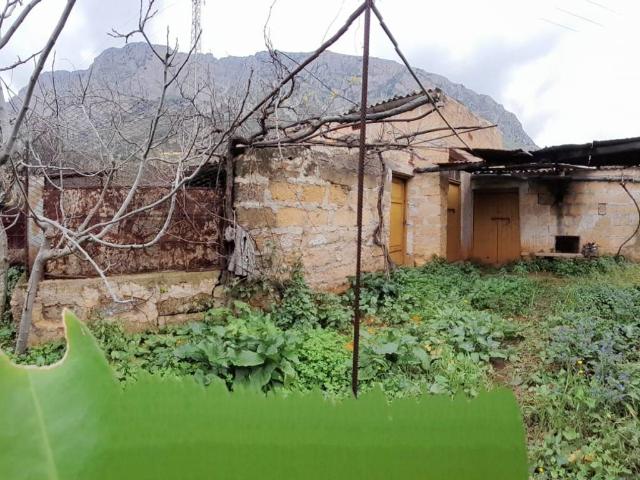Terreno in vendita a Cinisi, Sicilia