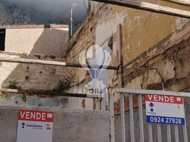 Terreno in vendita a Cinisi, Sicilia