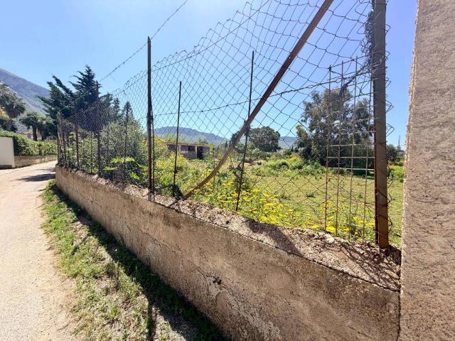 Terreno in vendita a Cinisi, Palermo
