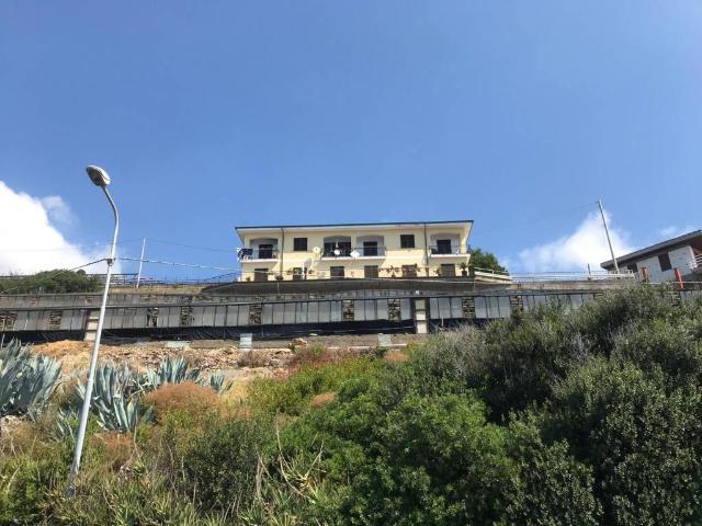 Terreno in vendita a Cipressa, Liguria