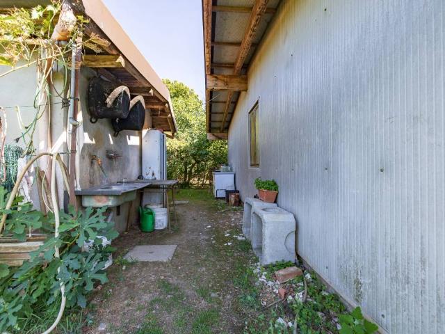 Terreno in vendita a Cislago, Lombardia