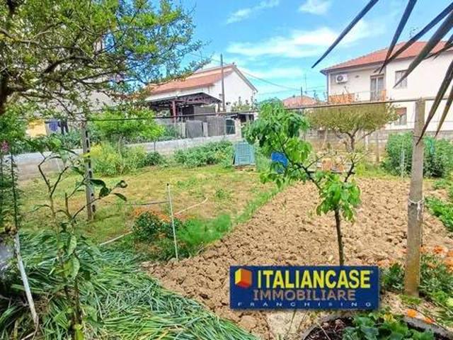 Terreno in vendita a San Martino Bassa, Città Sant'Angelo