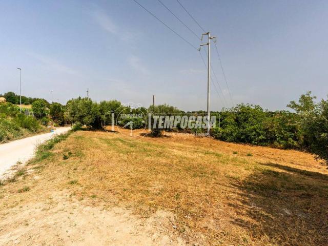 Terreno in vendita a Contrada Grazie, Marche