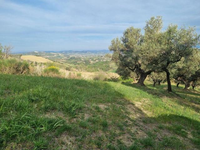 Terreno in vendita a Civitaquana, Abruzzo