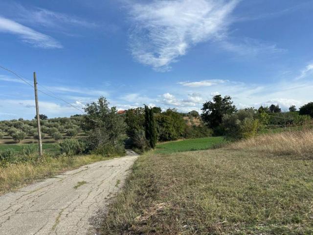 Terreno in vendita a Civitaquana, Abruzzo