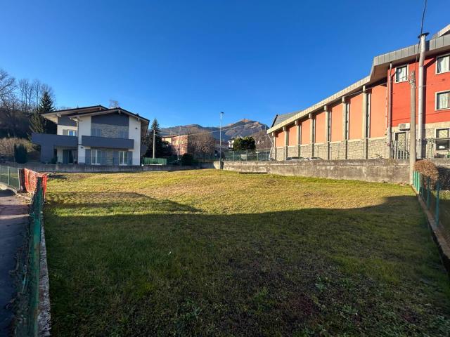 Terreno in vendita a Fiorine, Clusone