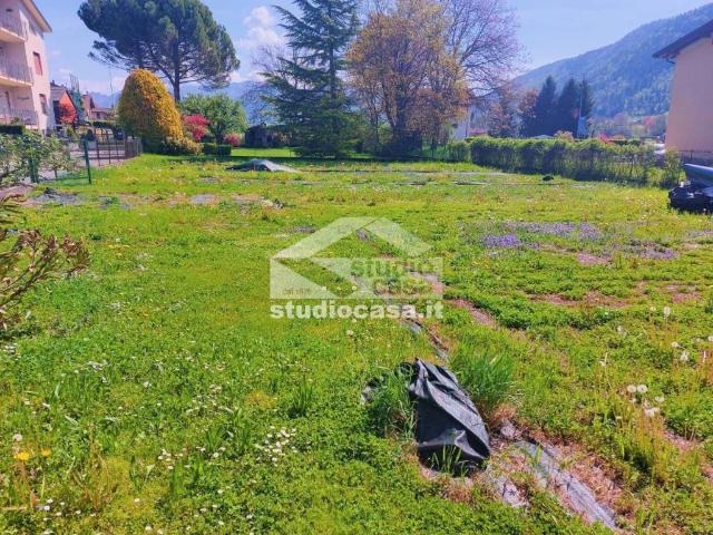 Terreno in vendita a Fiorine, Clusone