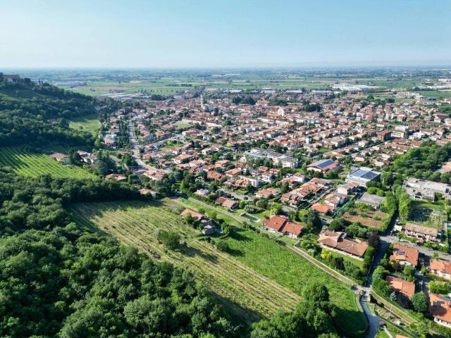 Terreno in vendita a Coccaglio, Lombardia