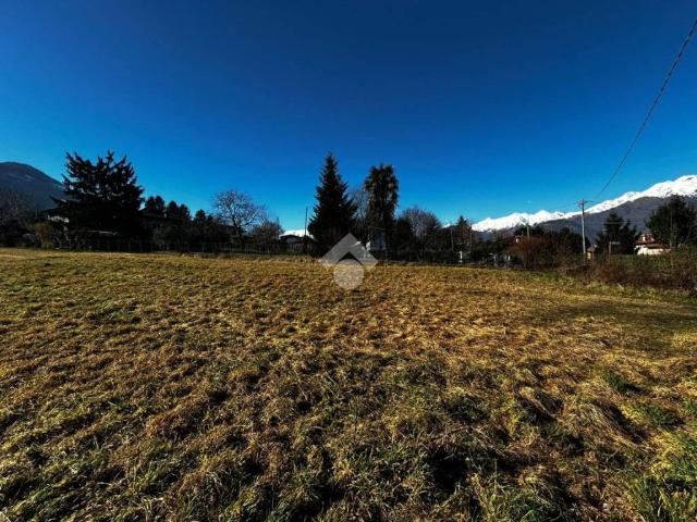 Terreno in vendita a Chiaro, Colico