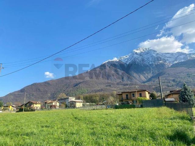 Terreno in vendita a Villatico, Colico