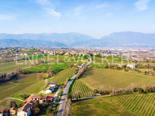 Terreno in vendita a Colle Umberto, Veneto