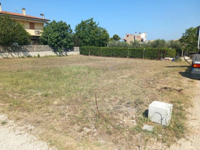 Terreno in vendita a Collecorvino, Abruzzo
