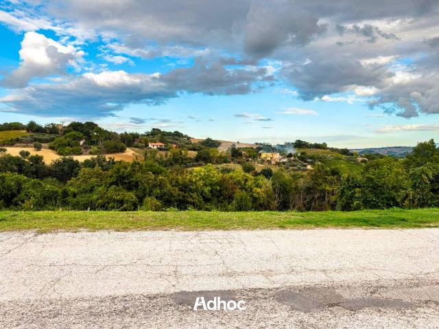 Terreno in vendita a Colli al Metauro, Marche