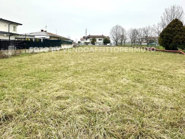 Terreno in vendita a Cologno Al Serio, Lombardia