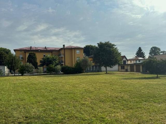 Terreno in vendita a Cologno Al Serio, Lombardia