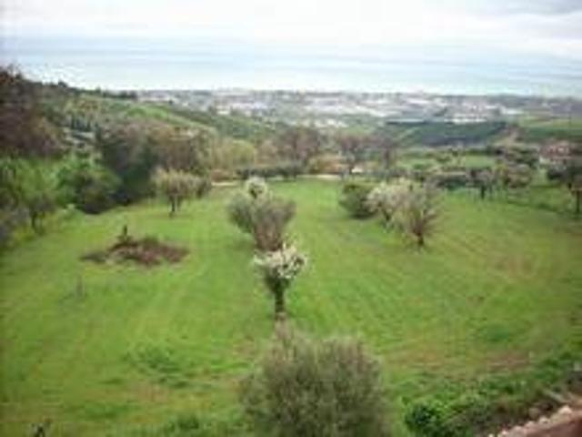 Terreno in vendita a Unione dei Comuni della Val Vibrata, Colonnella