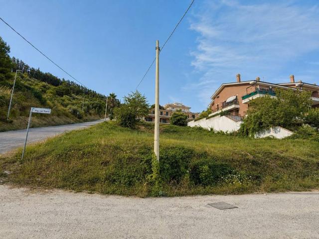 Terreno in vendita a Unione dei Comuni della Val Vibrata, Colonnella
